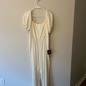 Elegant Cream Jumpsuit with Puff Sleeves